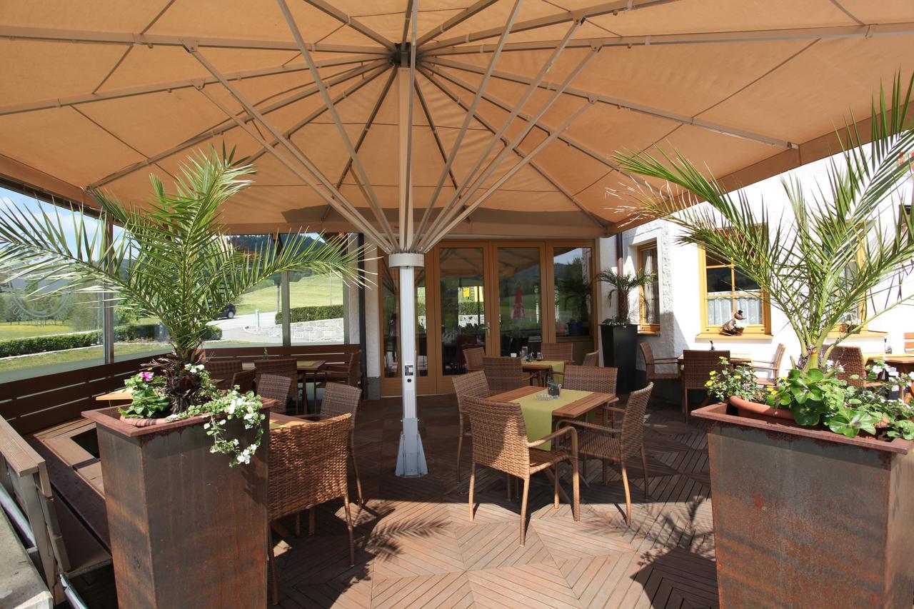 Gasthof - Restaurant Hubertushof Peilstein im Muhlviertel Exterior photo